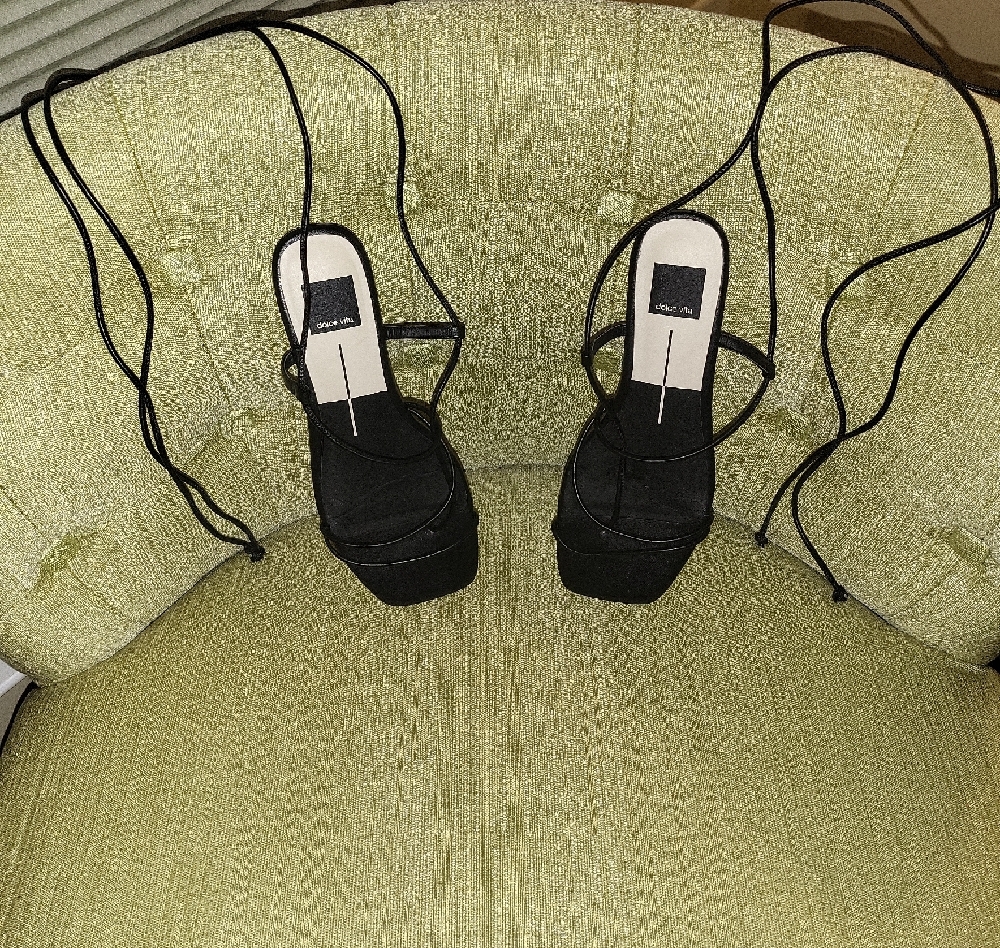 Dolce Vita Black  Sandals with Strappy Design